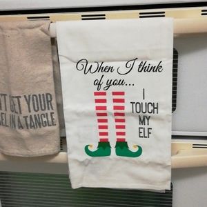 NWOT Twisted Wares kitchen towel
